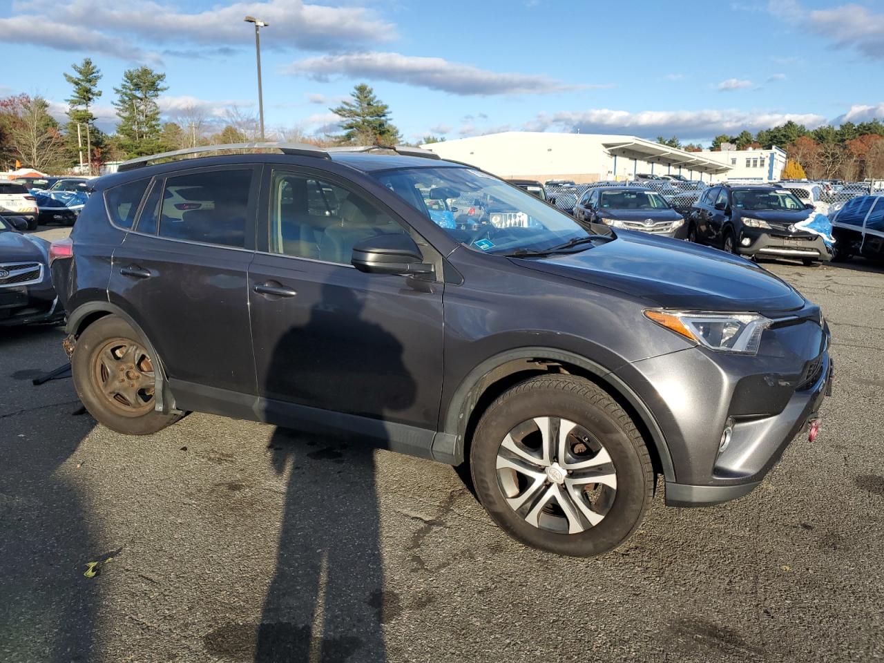 TOYOTA RAV4 LE