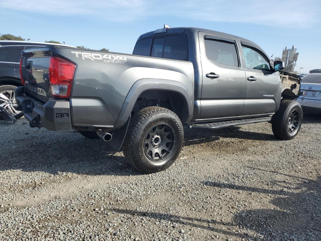 TOYOTA TACOMA DOUBLE CAB