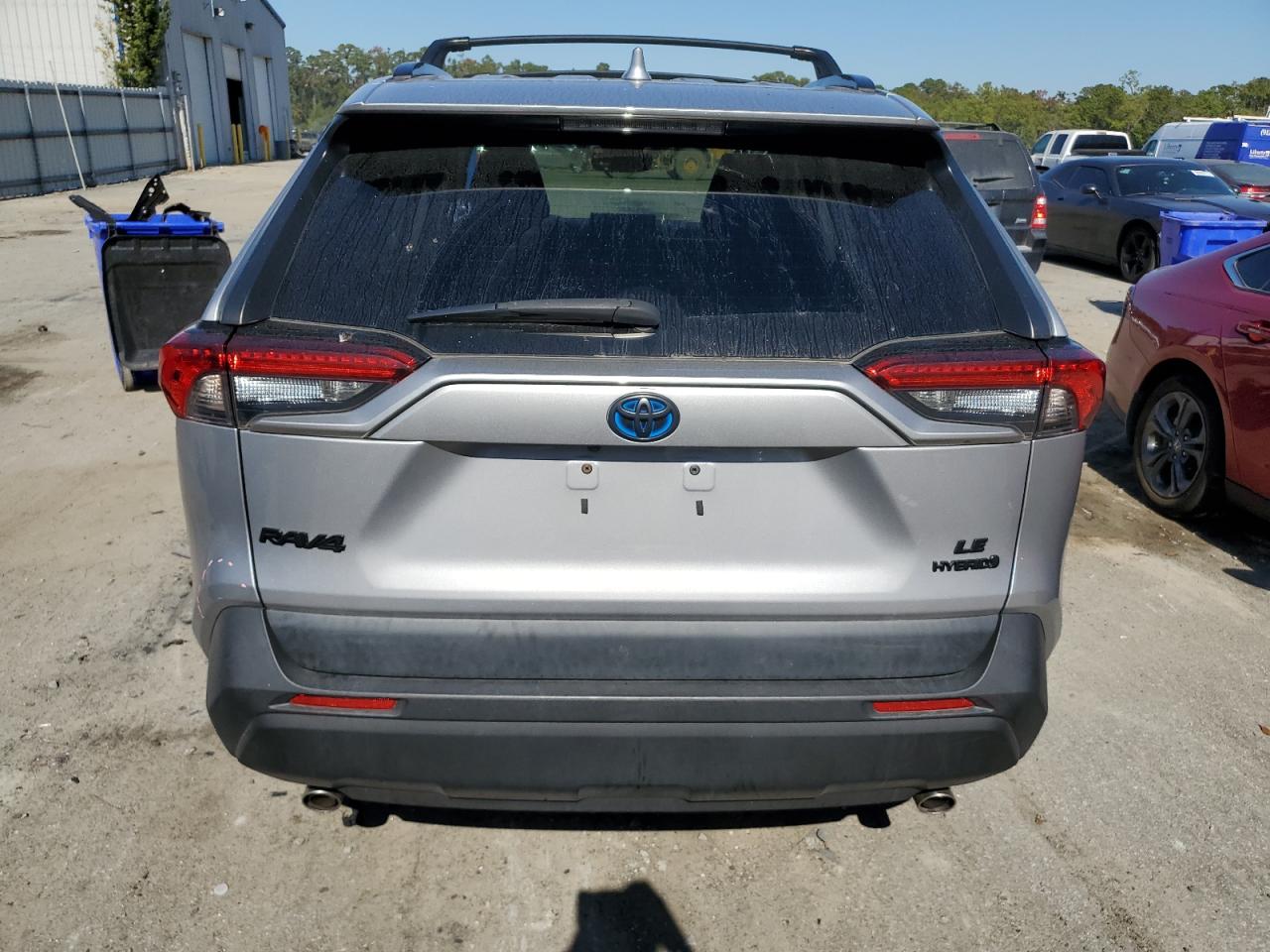 TOYOTA RAV4 LE