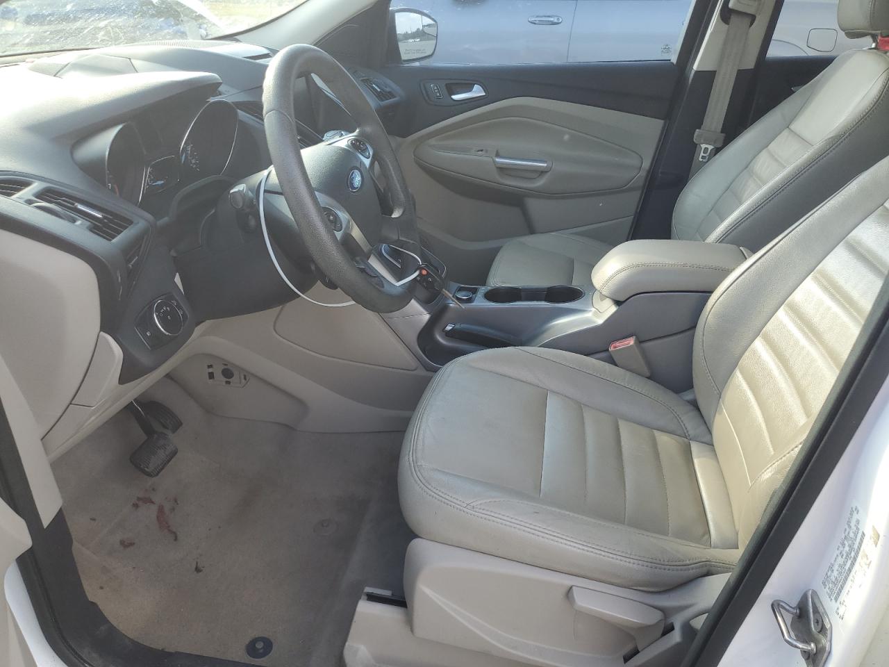 FORD ESCAPE SE