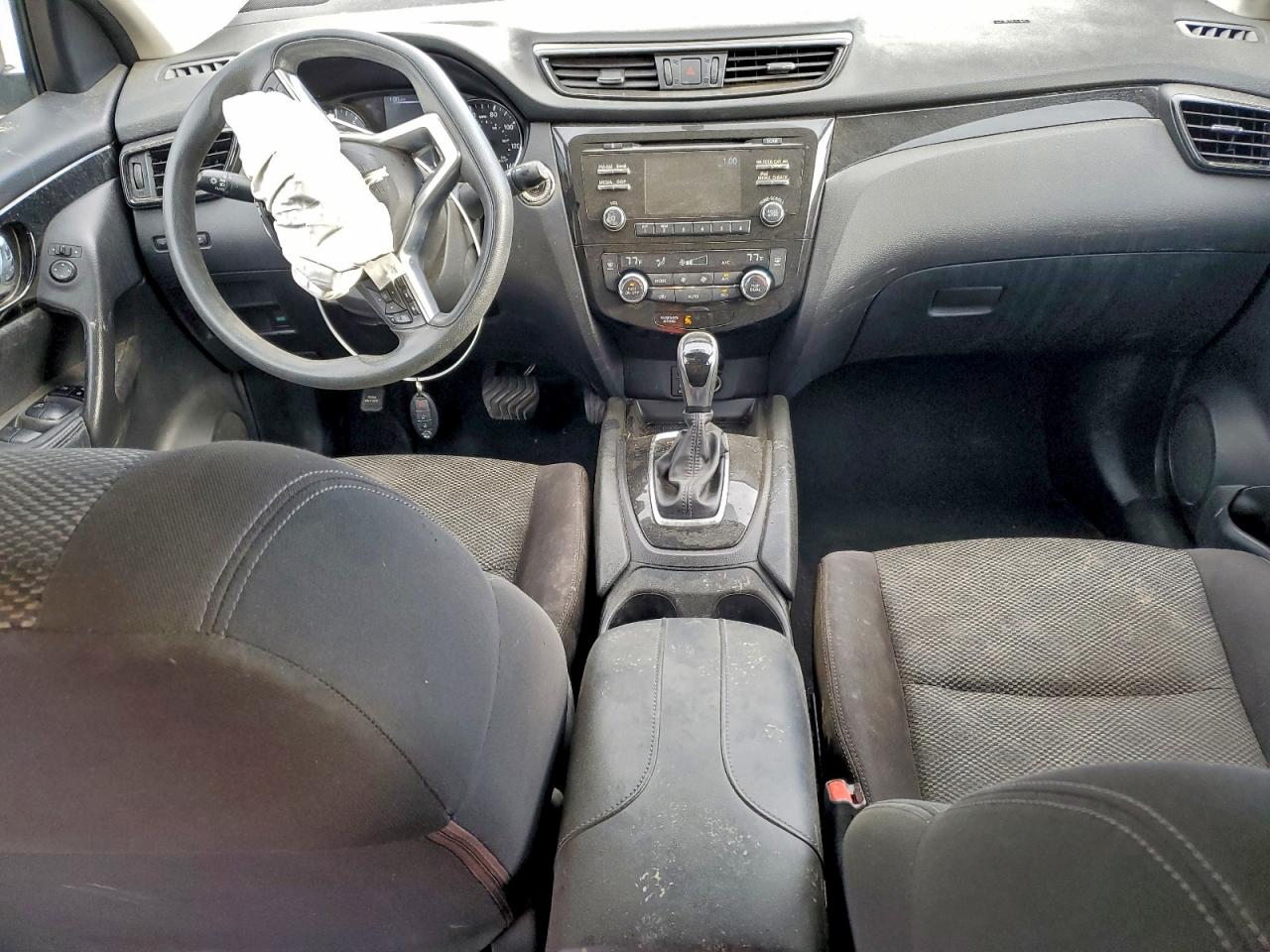 NISSAN ROGUE SPORT S