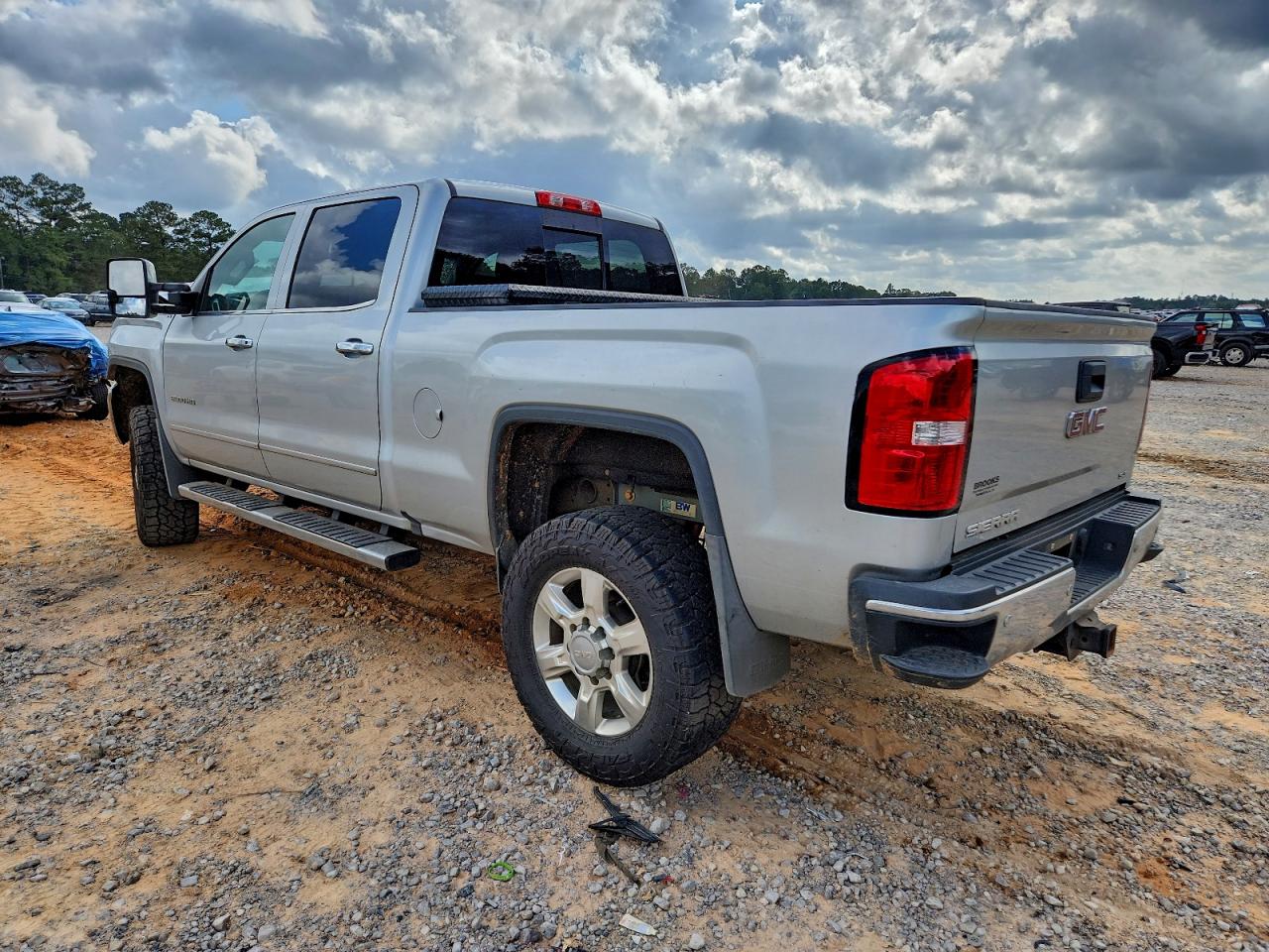GMC SIERRA K2500 SLT