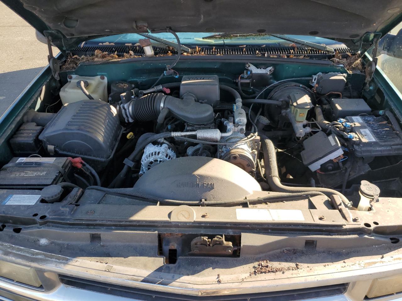 Lot #3291173990 1997 CHEVROLET GMT-400 K1