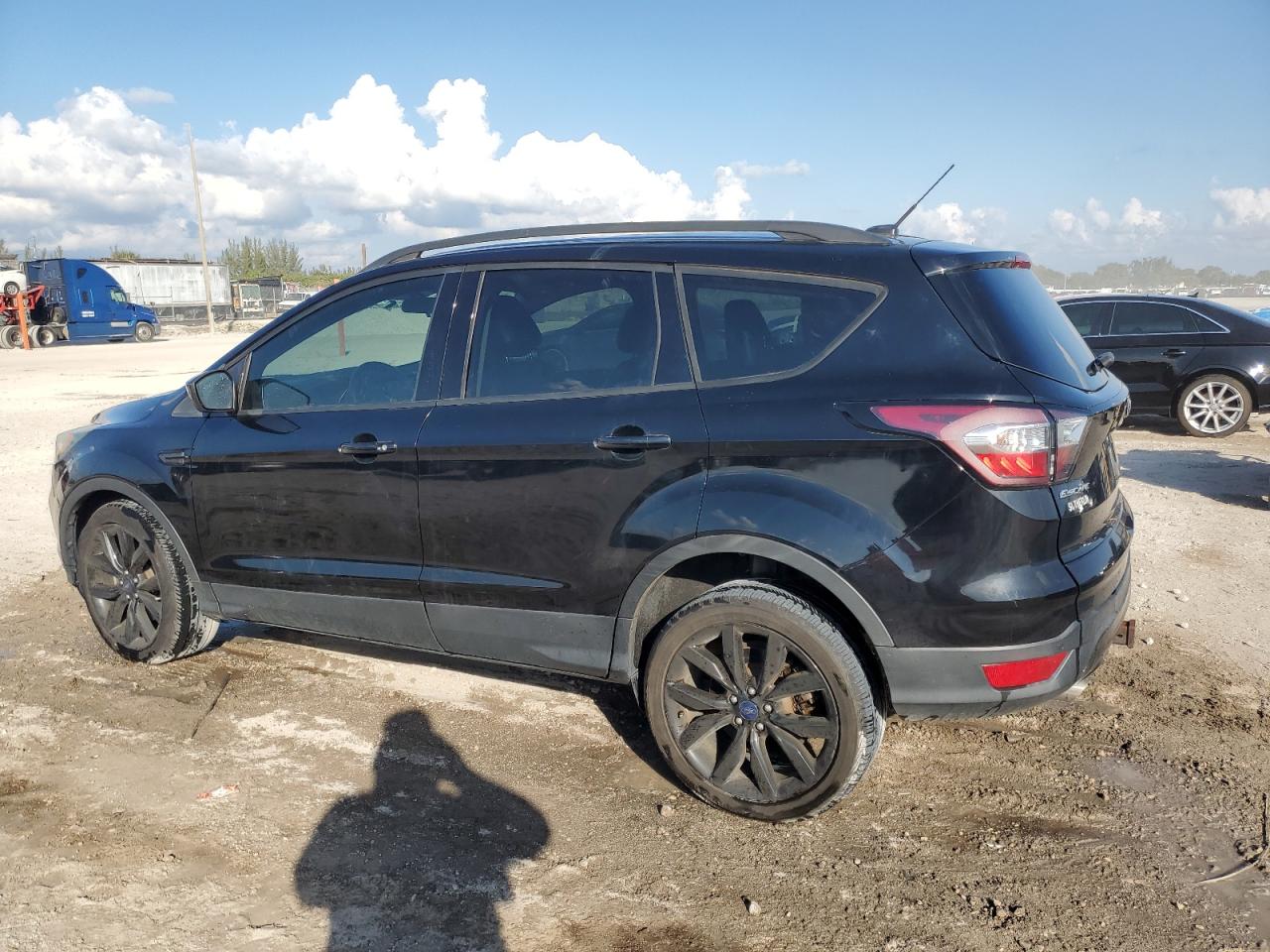 FORD ESCAPE SE