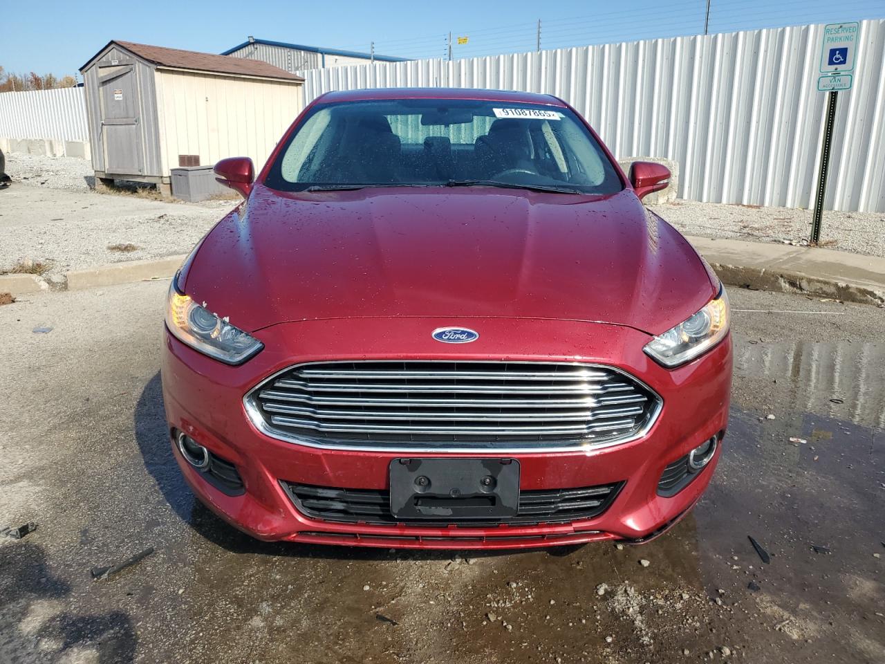 FORD FUSION SE