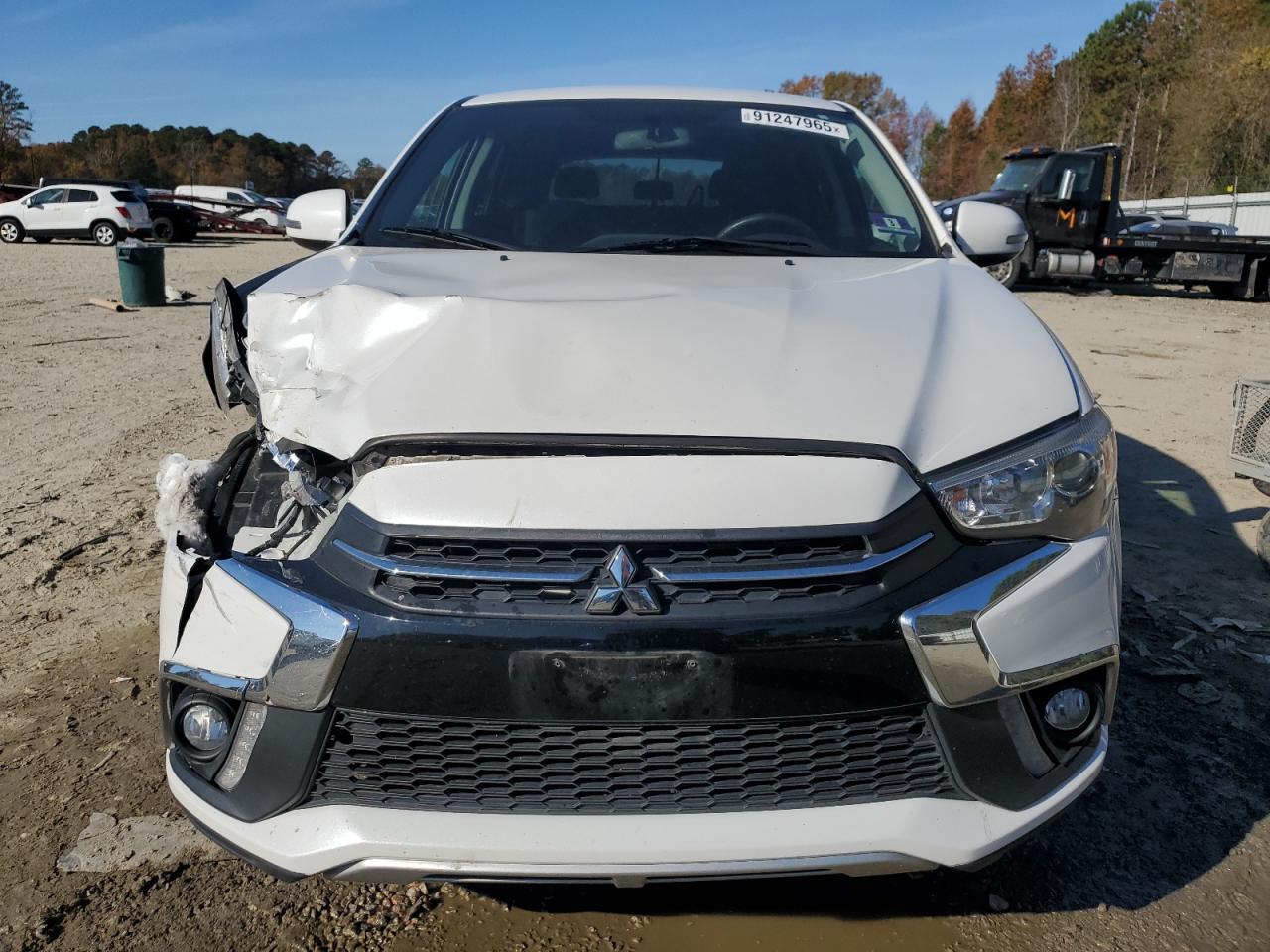 MITSUBISHI OUTLANDER SE