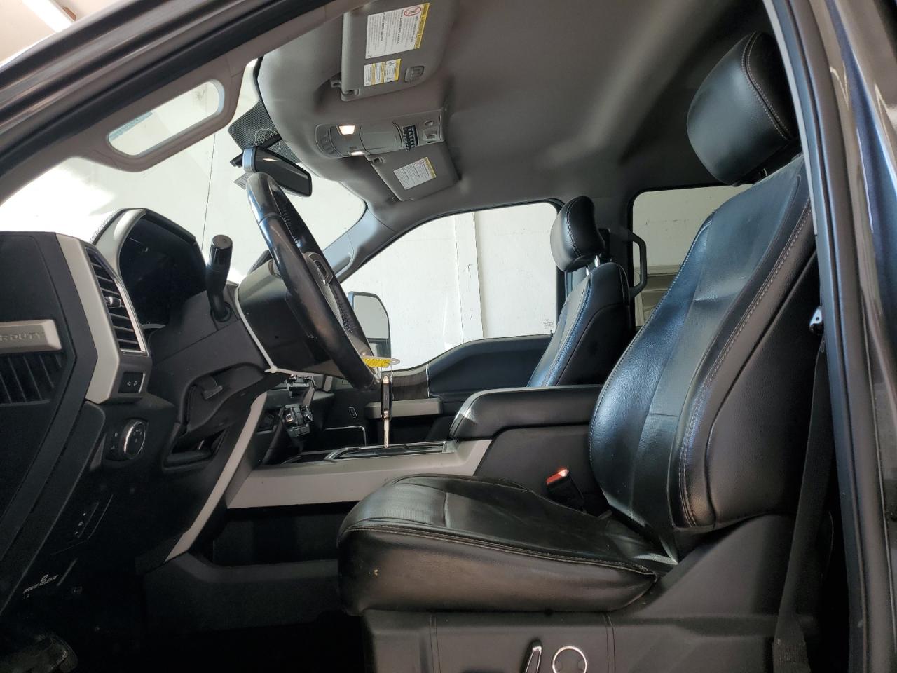 FORD F-250 SUPER DUTY