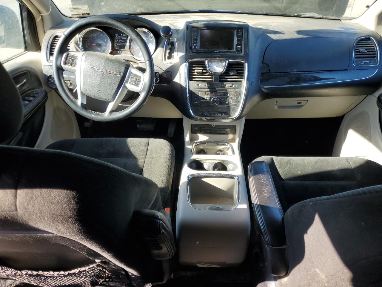 CHRYSLER TOWN & COUNTRY TOURING