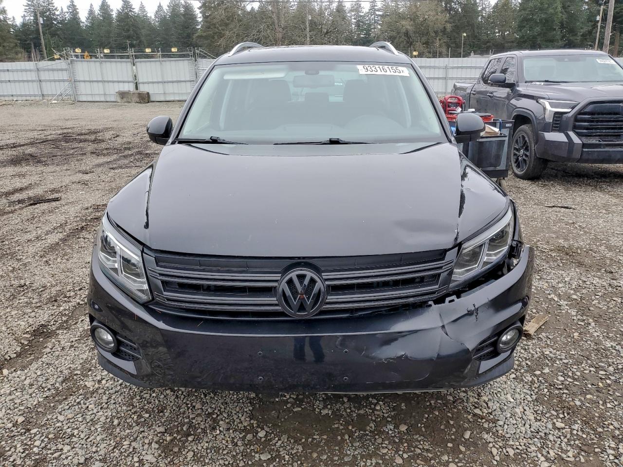 VOLKSWAGEN TIGUAN S