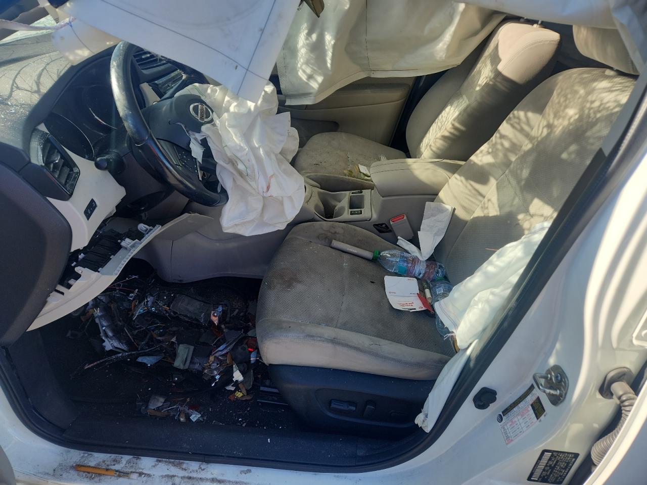 NISSAN ROGUE SPORT S