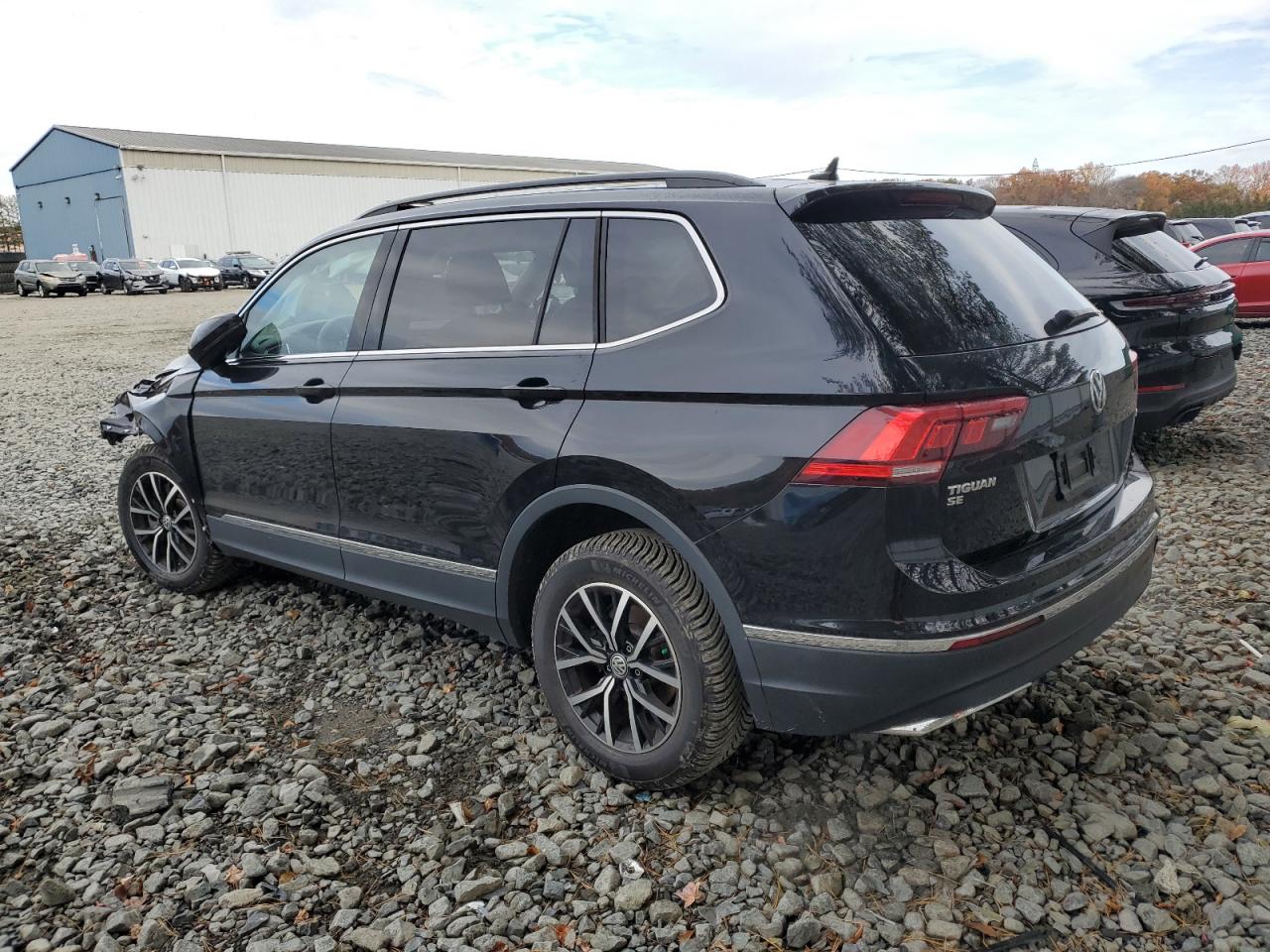 VOLKSWAGEN TIGUAN SE