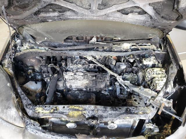 2004 TOYOTA SIENNA XLE #3301962425