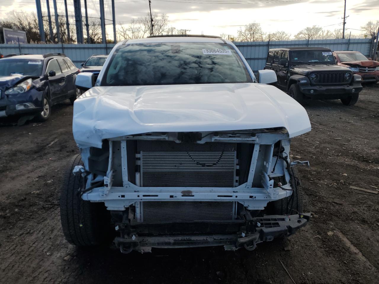 GMC CANYON ELEVATION