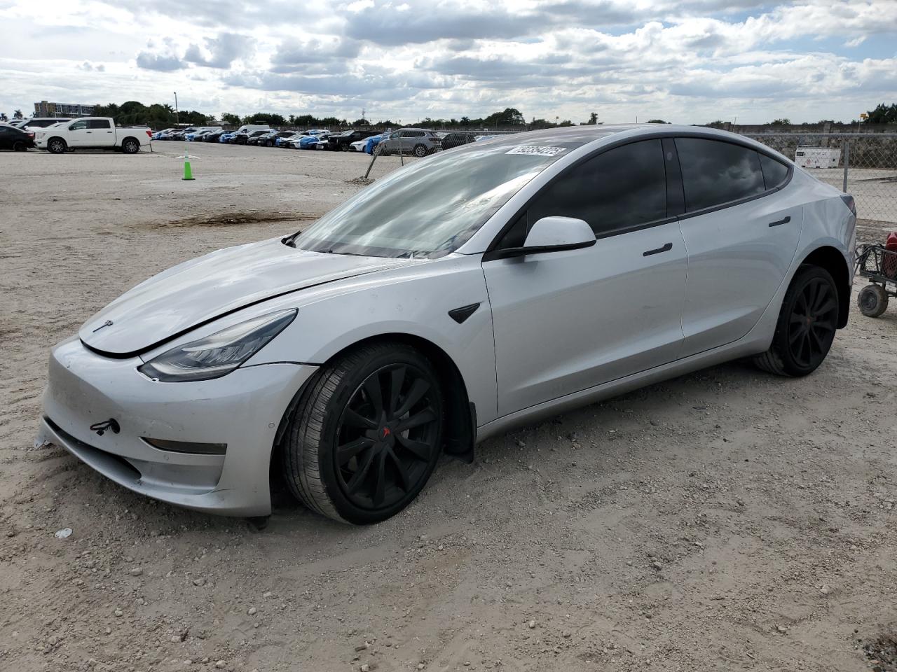 TESLA MODEL 3