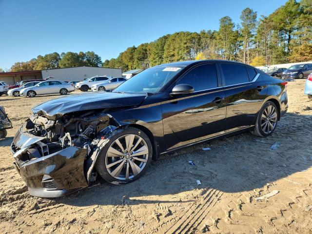 2019 NISSAN ALTIMA SR #3301815350