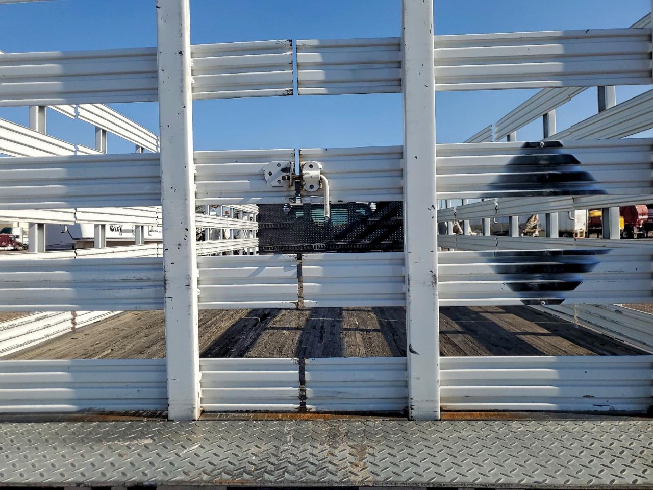 Lot #3309207644 2019 FORD F750 SUPER