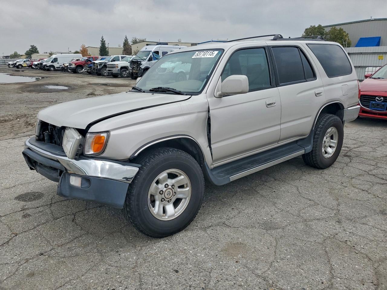 Lot #3311603344 2000 TOYOTA 4RUNNER SR