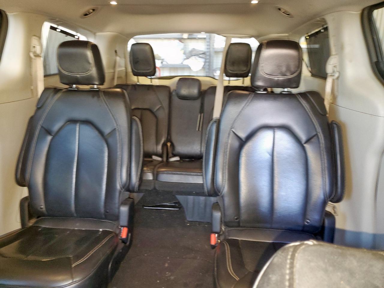 CHRYSLER PACIFICA TOURING L