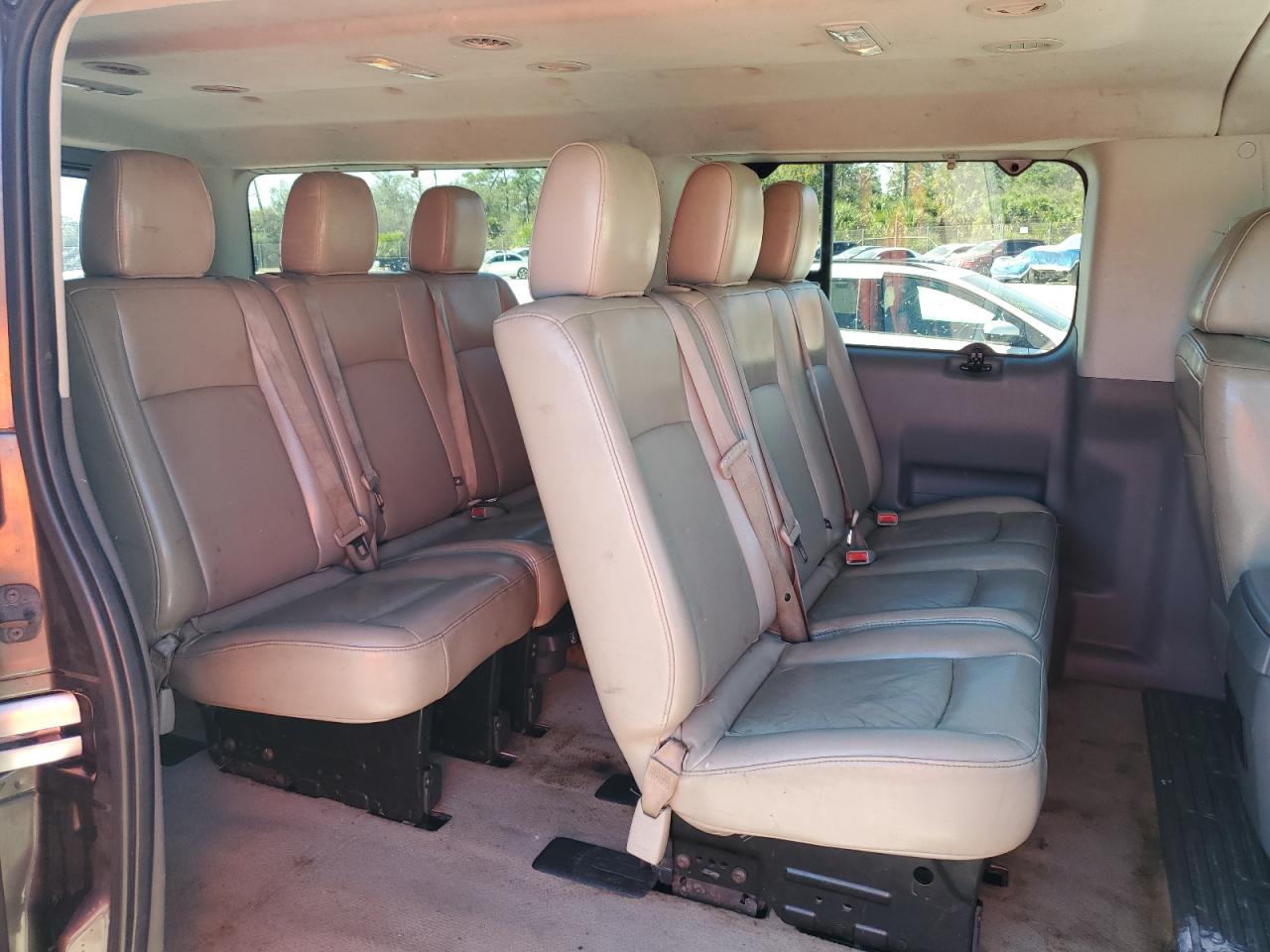 NISSAN NV3500 3500 S