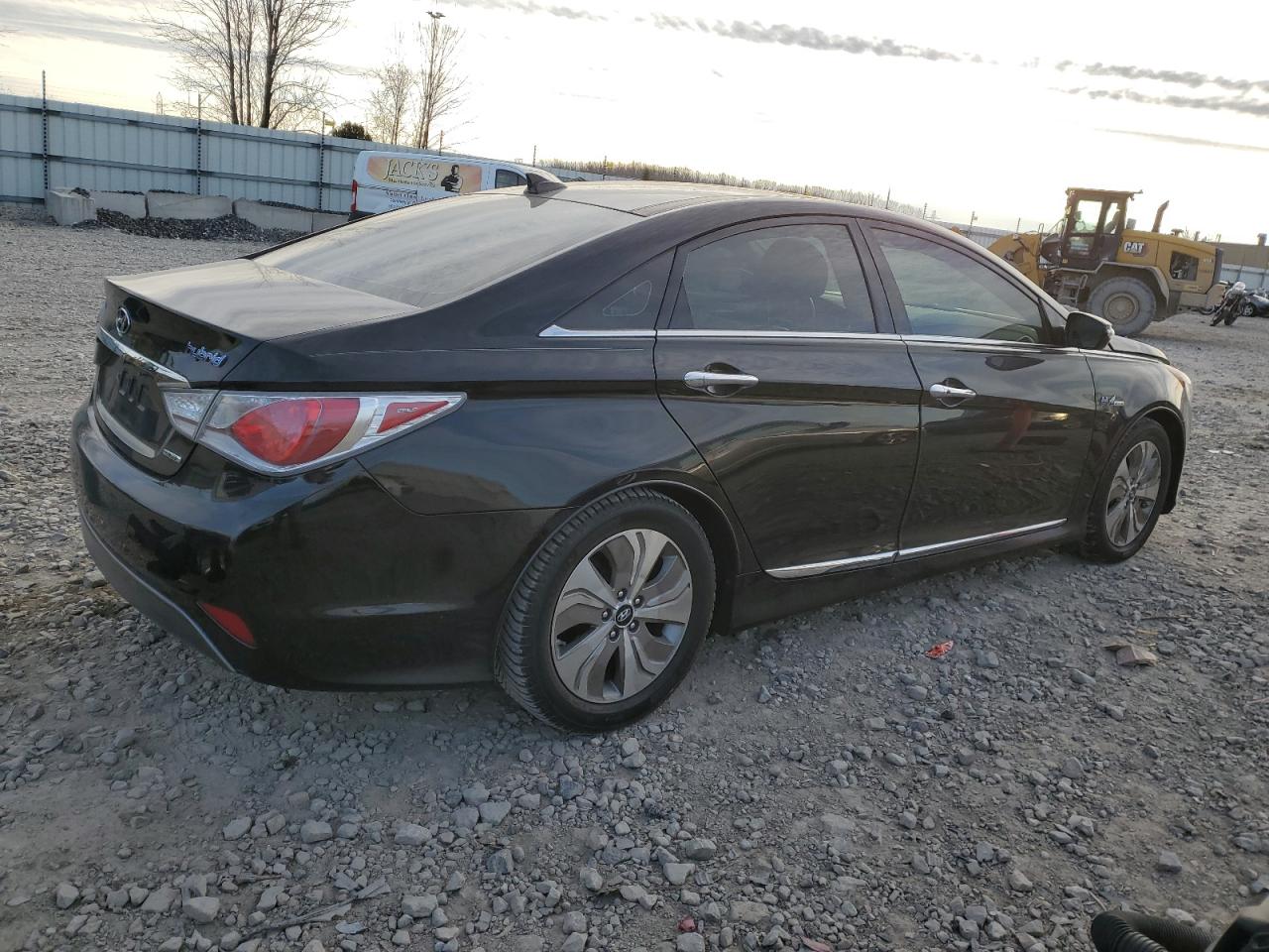 HYUNDAI SONATA HYBRID