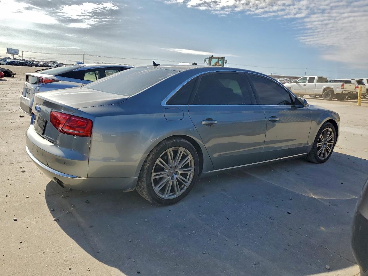AUDI A8 L QUATTRO