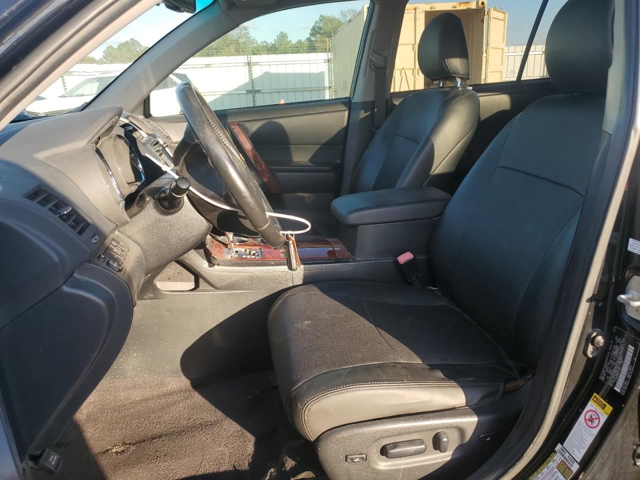 TOYOTA HIGHLANDER LIMITED