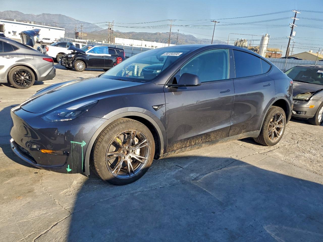TESLA MODEL Y