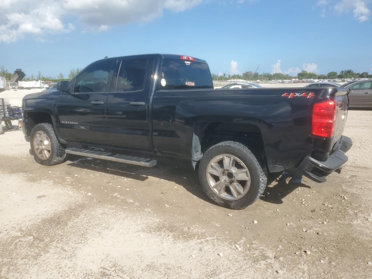 CHEVROLET SILVERADO K1500 CUSTOM