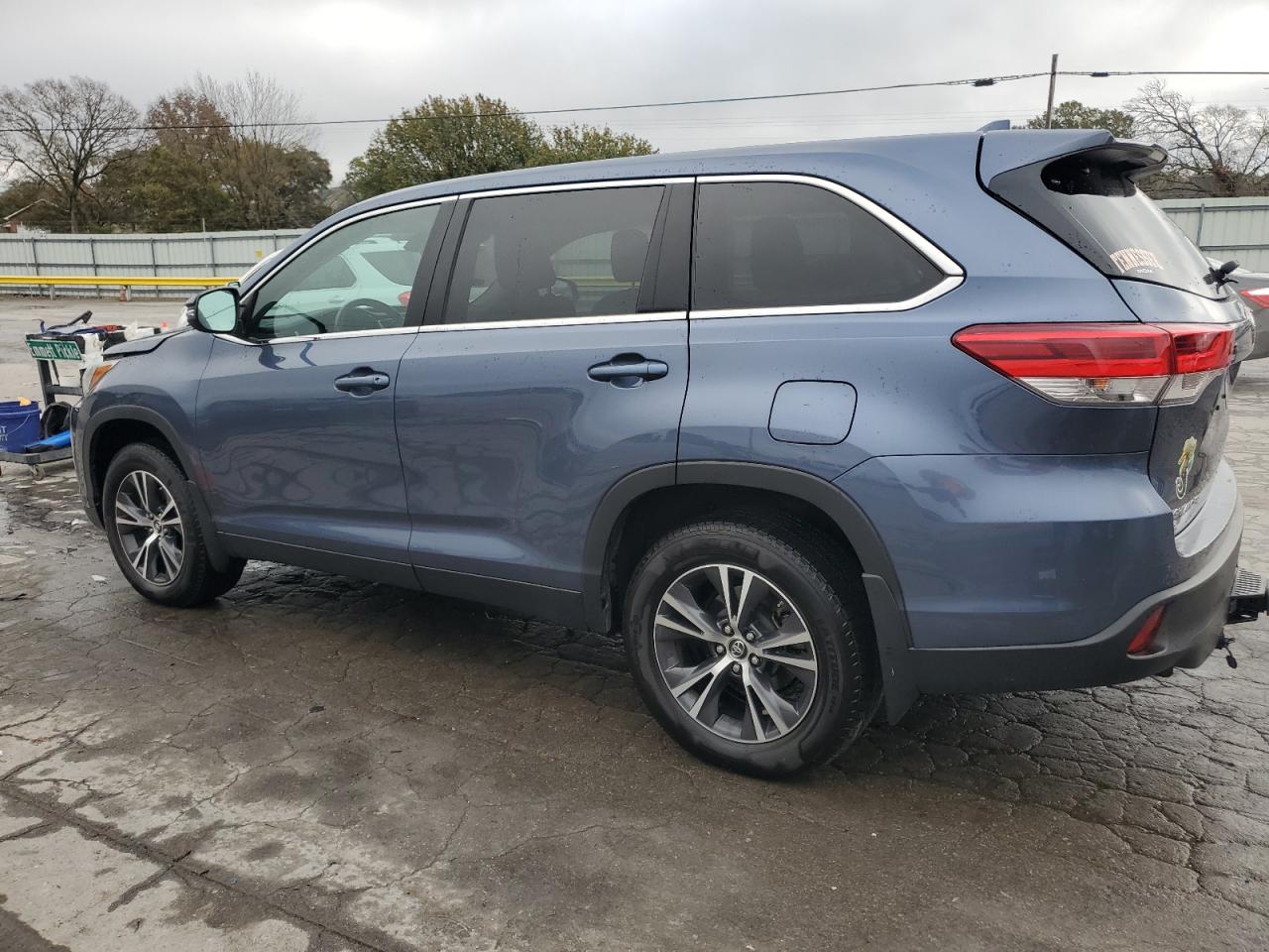 TOYOTA HIGHLANDER LE