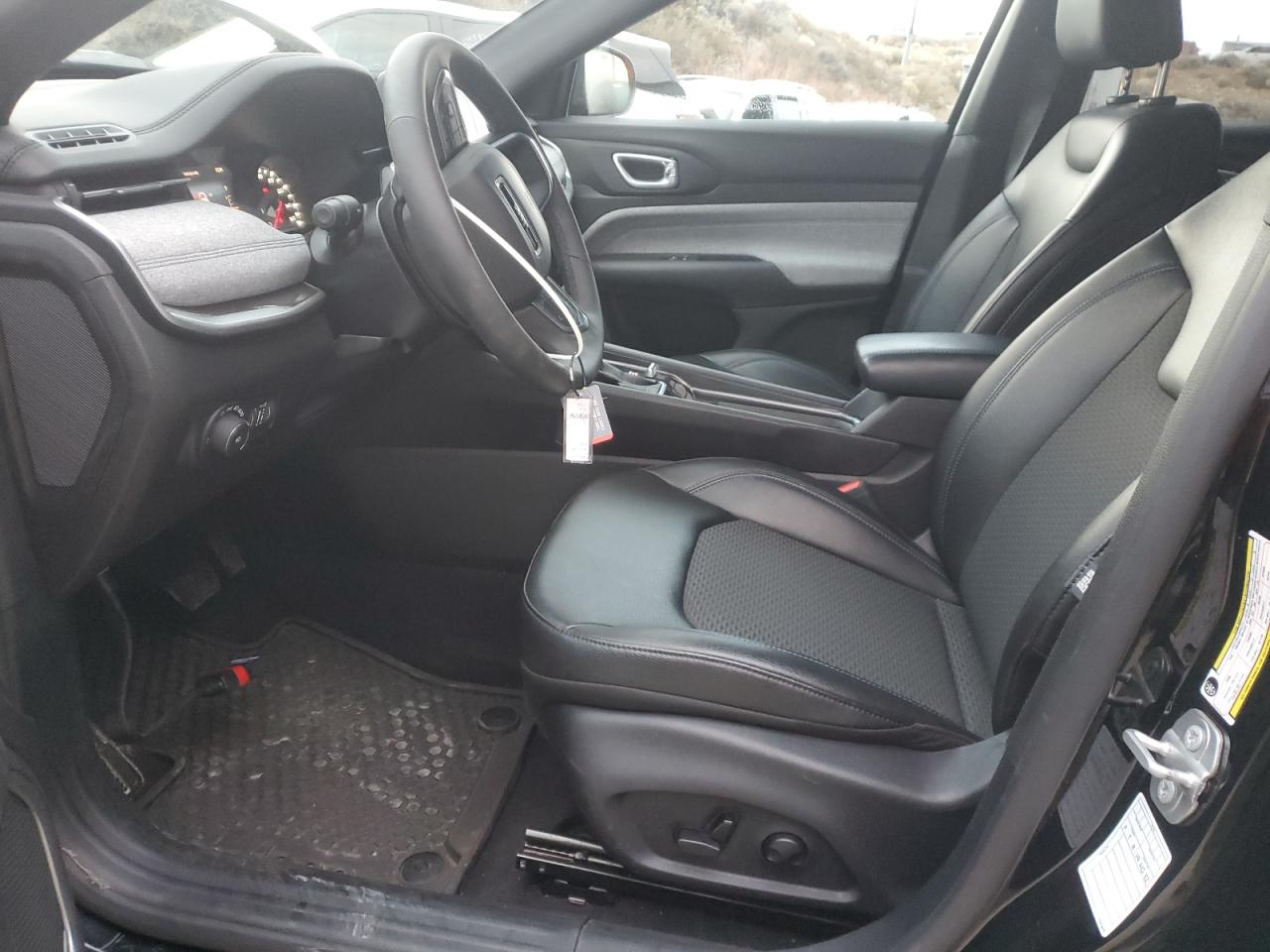 Lot #3302702012 2025 JEEP COMPASS LA