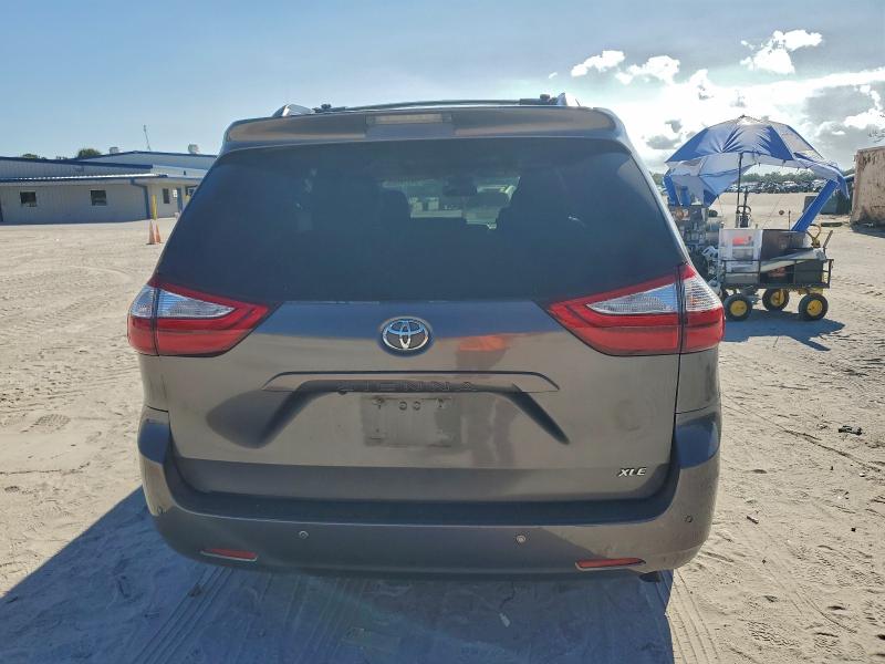 2015 TOYOTA SIENNA XLE #3301793382