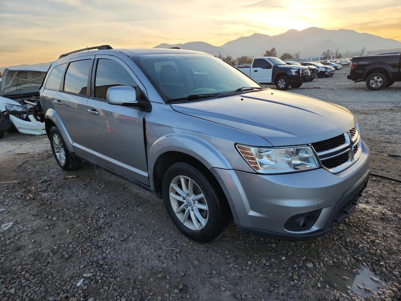 DODGE JOURNEY SXT
