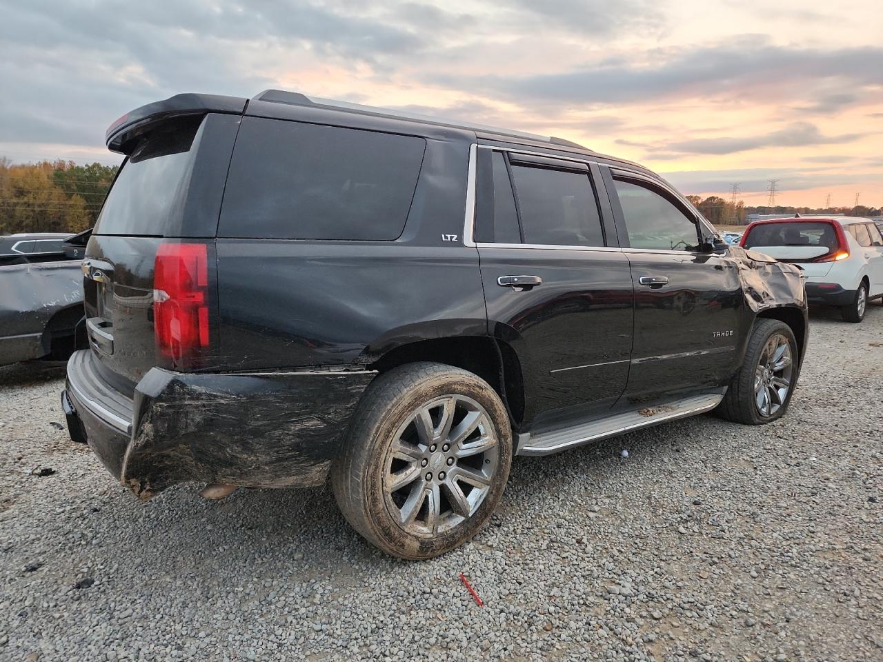 CHEVROLET TAHOE C1500 LTZ