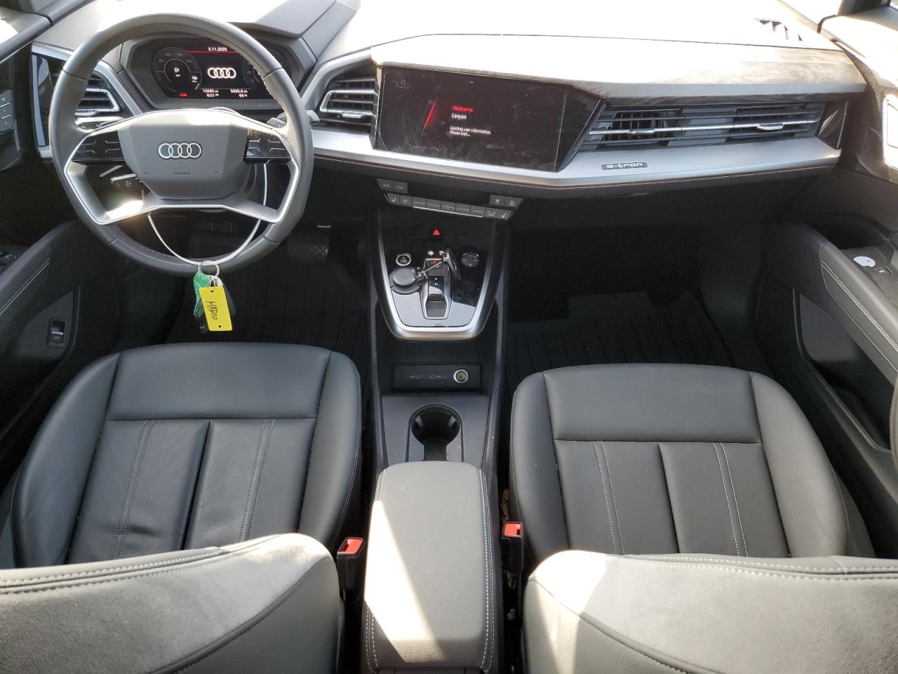 AUDI E-TRON PREMIUM PLUS