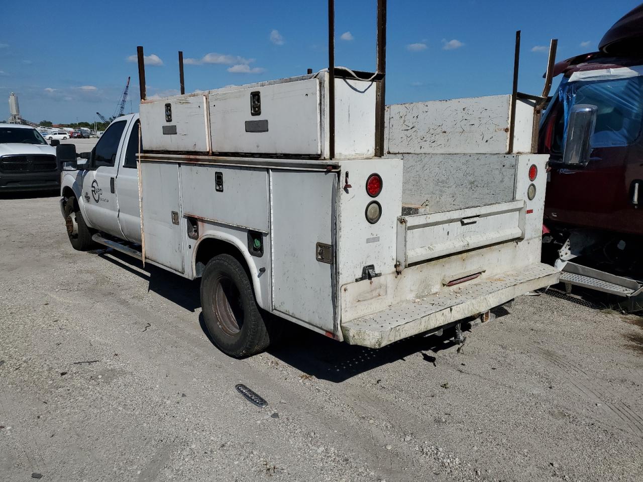 FORD F-350 SUPER DUTY