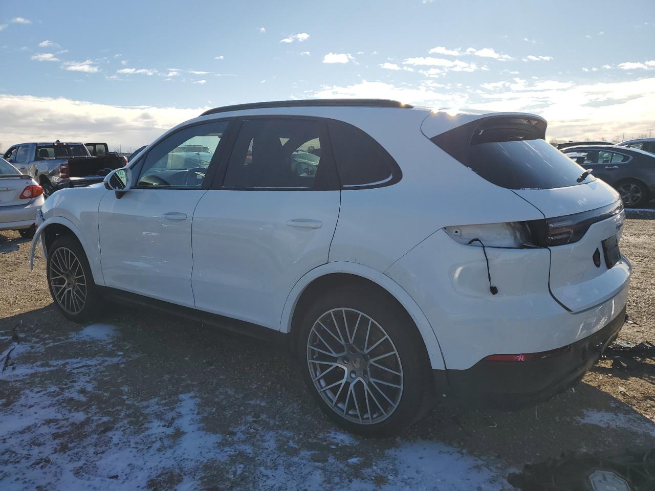 PORSCHE CAYENNE BASE