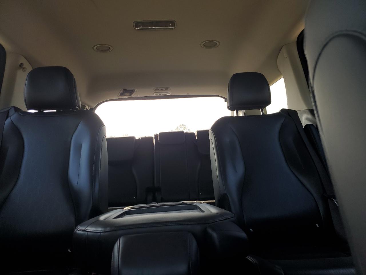 KIA CARNIVAL LX