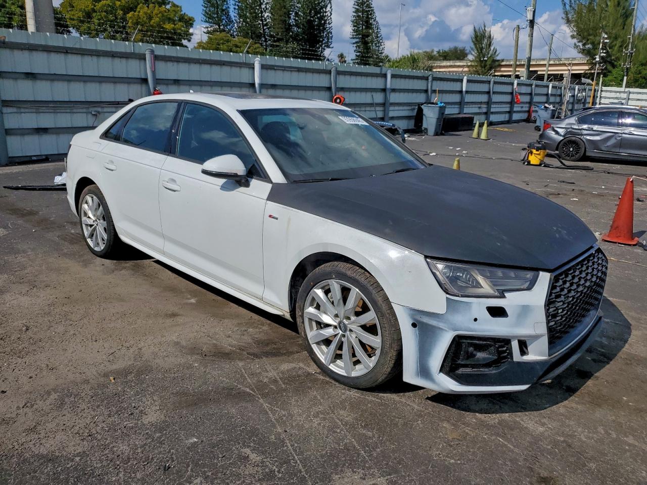 AUDI A4 PREMIUM