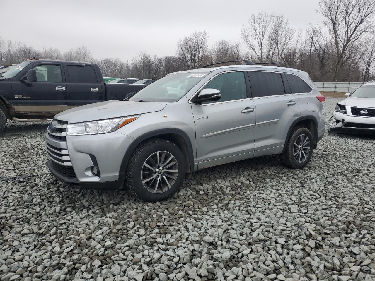 TOYOTA HIGHLANDER HYBRID