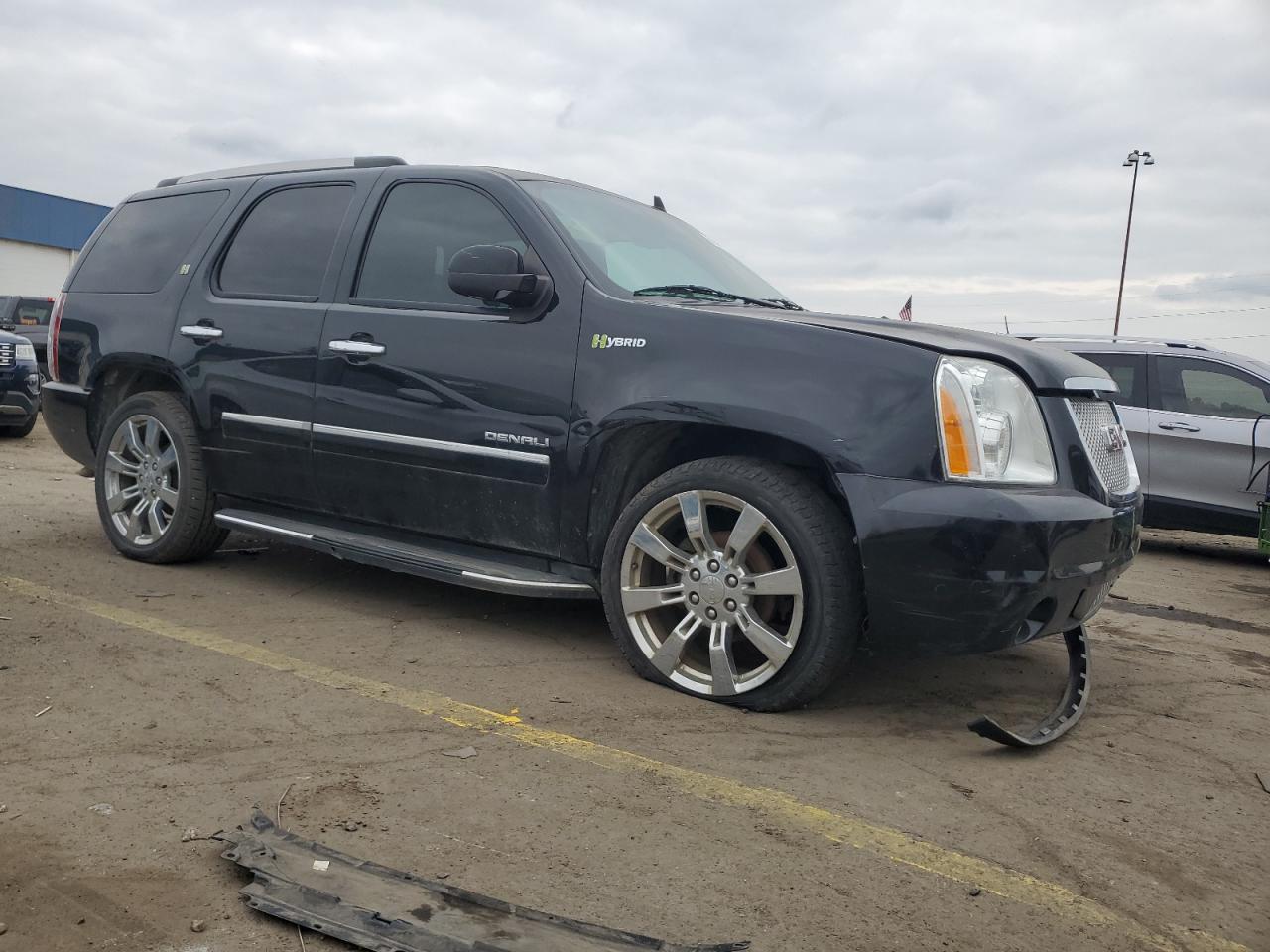GMC YUKON DENALI HYBRID