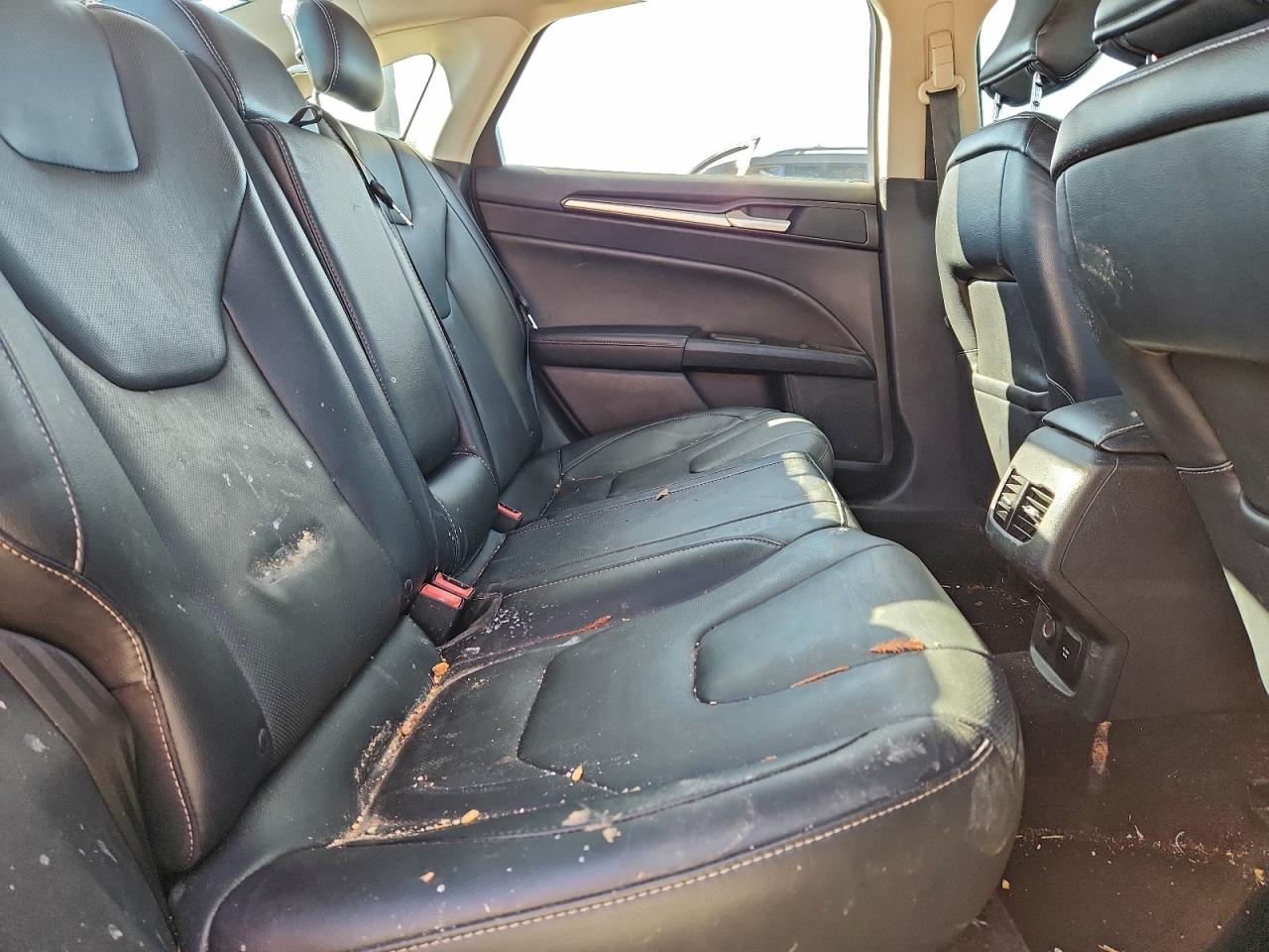 FORD FUSION TITANIUM PHEV