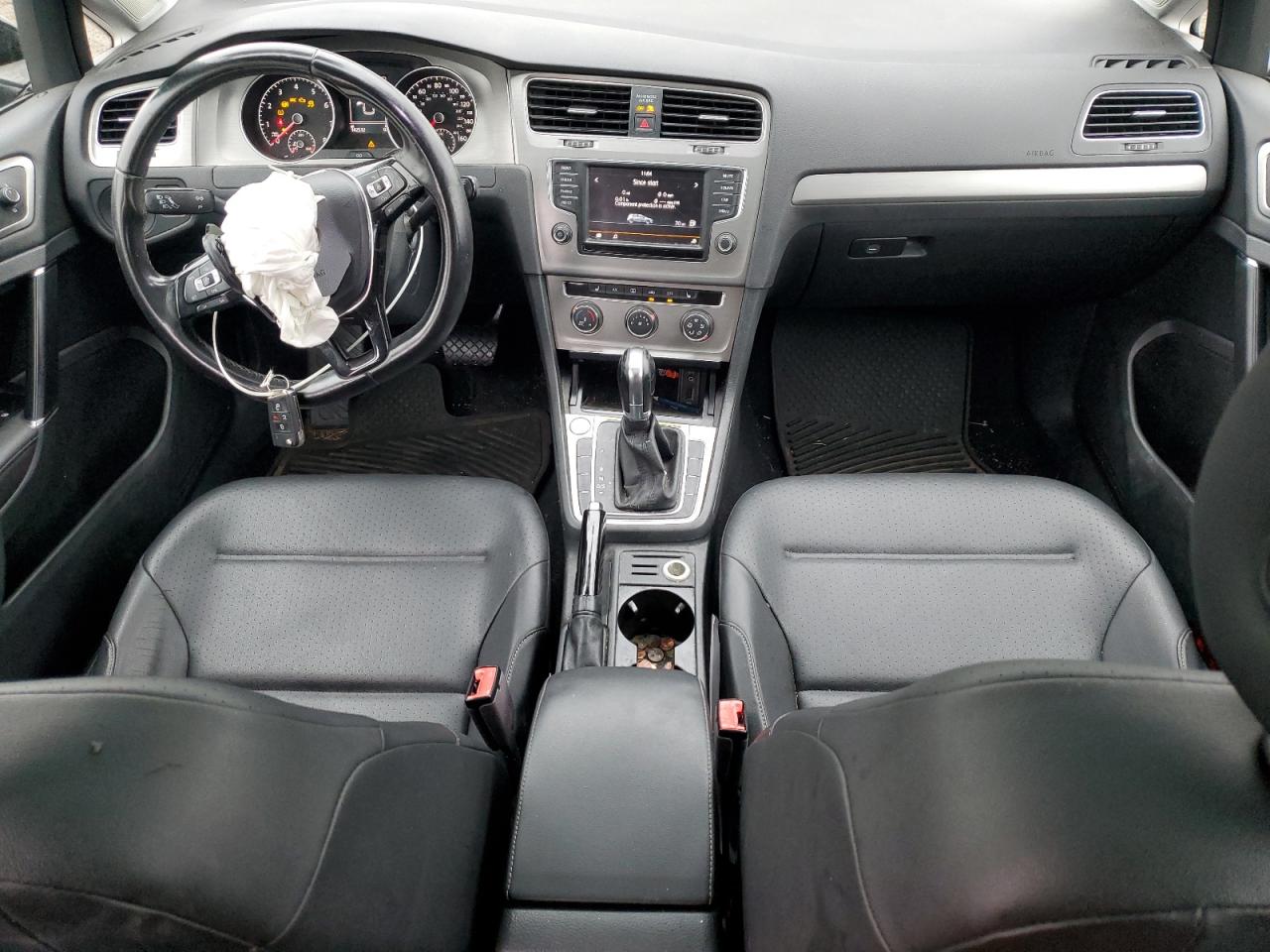 VOLKSWAGEN GOLF SPORTSVAN S