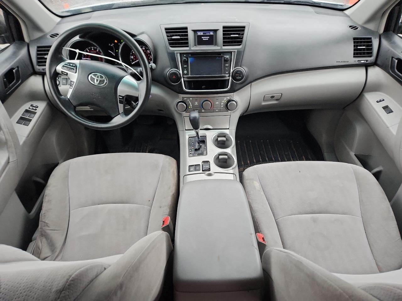 TOYOTA HIGHLANDER BASE