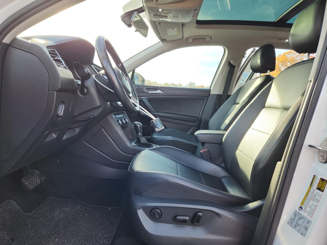 VOLKSWAGEN TIGUAN SE