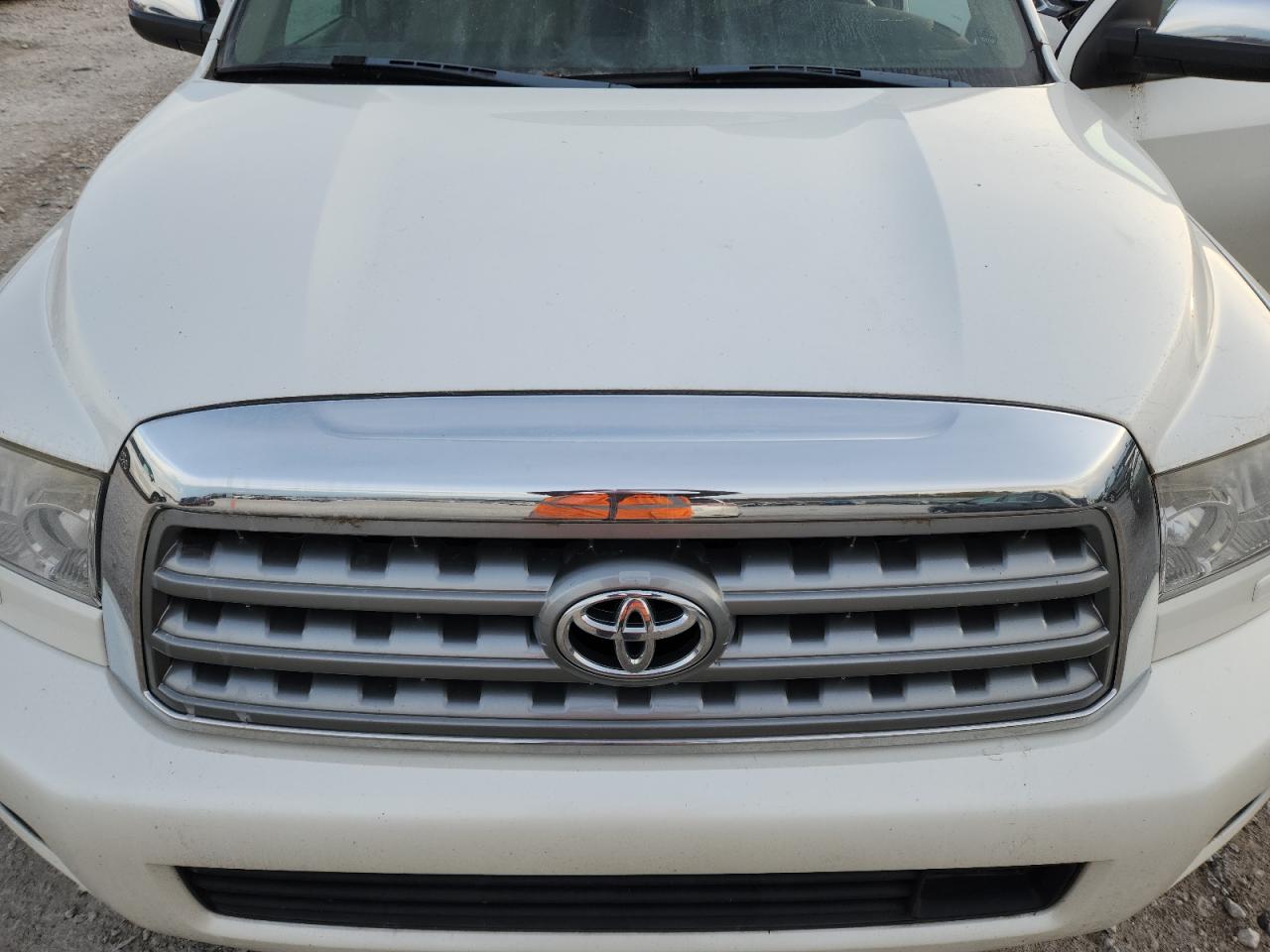 TOYOTA SEQUOIA PLATINUM