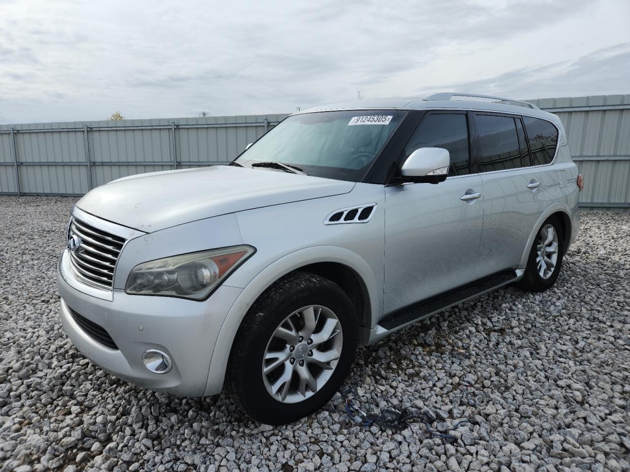INFINITI QX56