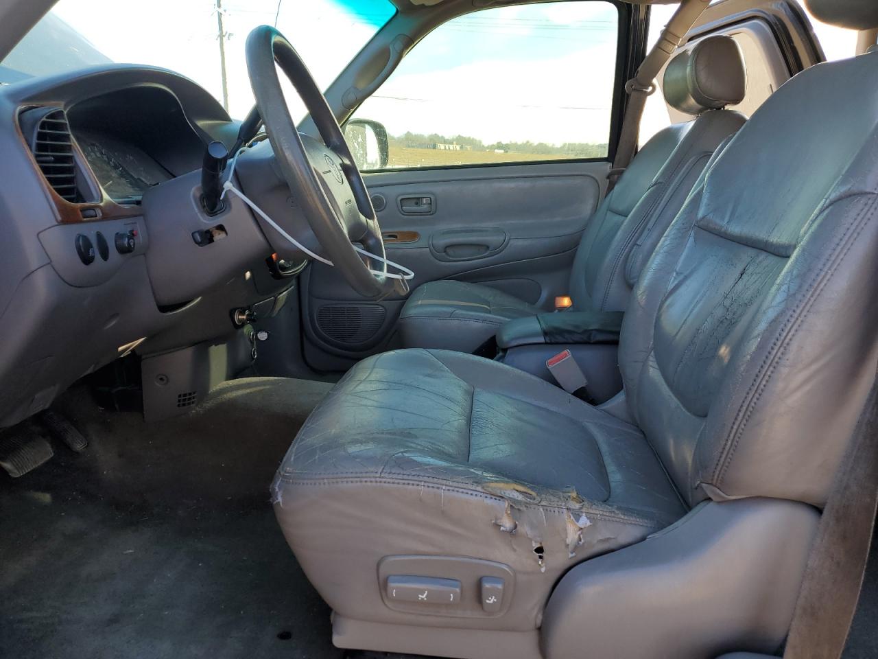 Lot #3294813777 2000 TOYOTA TUNDRA ACC