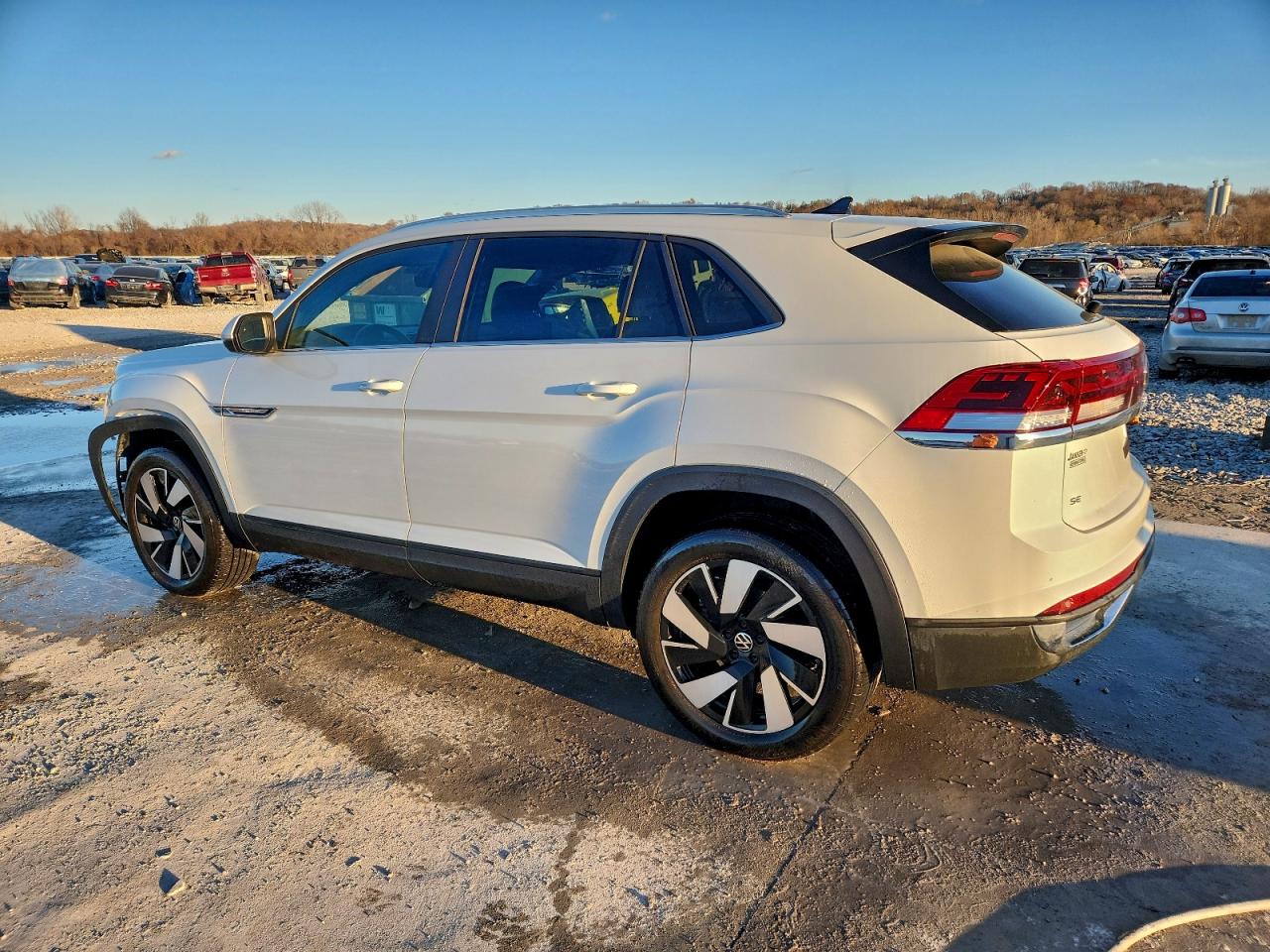 VOLKSWAGEN ATLAS CROSS SPORT SE