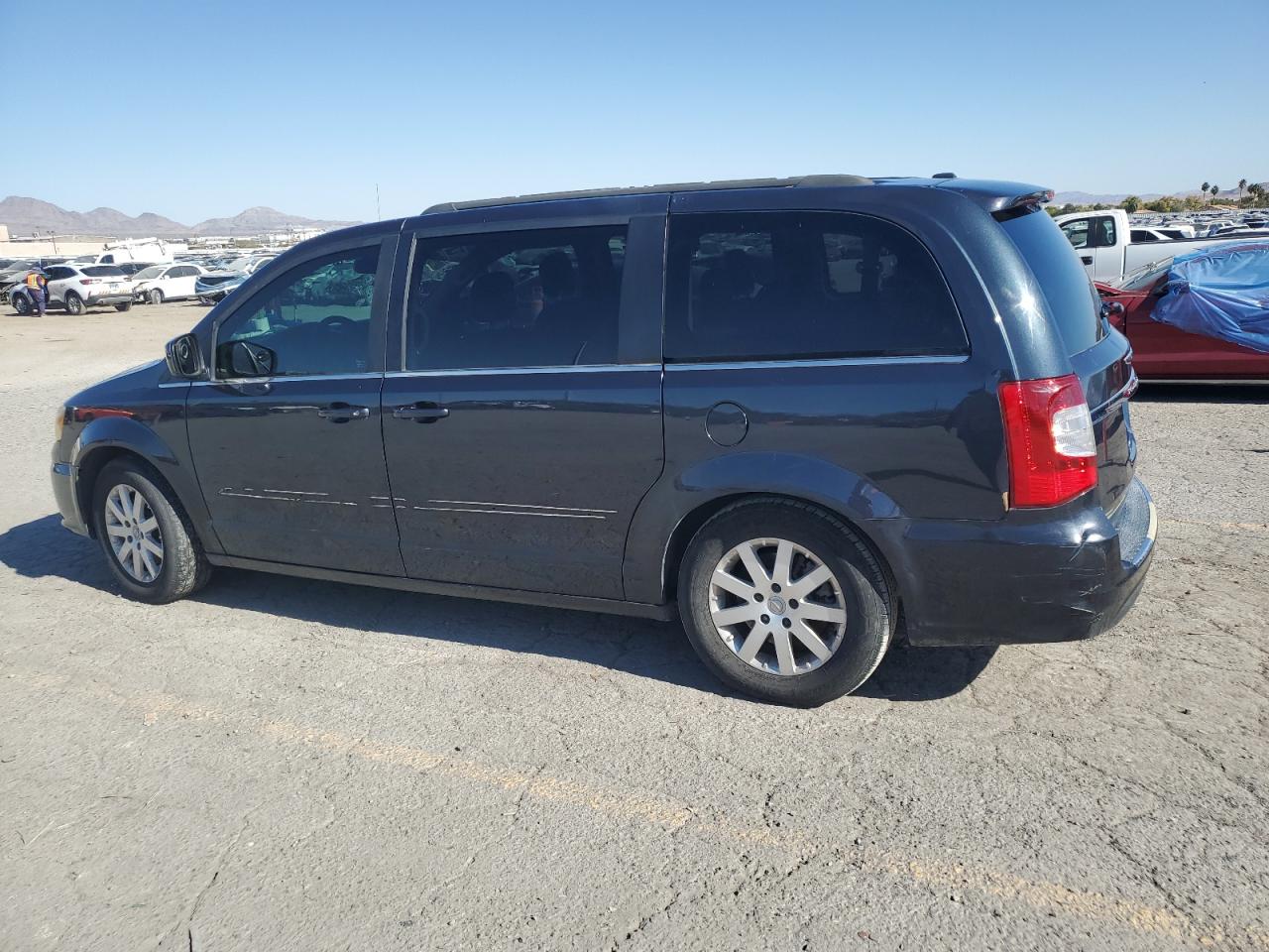 CHRYSLER TOWN & COUNTRY TOURING