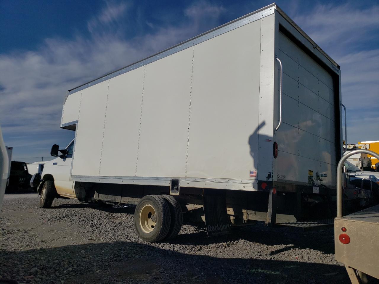 FORD ECONOLINE E450 SUPER DUTY CUTAWAY VAN